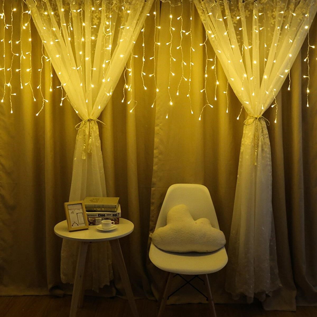 8 Fonksiyonlu 16 Saçaklı Perde LED 3 x 1 (Günışığı)